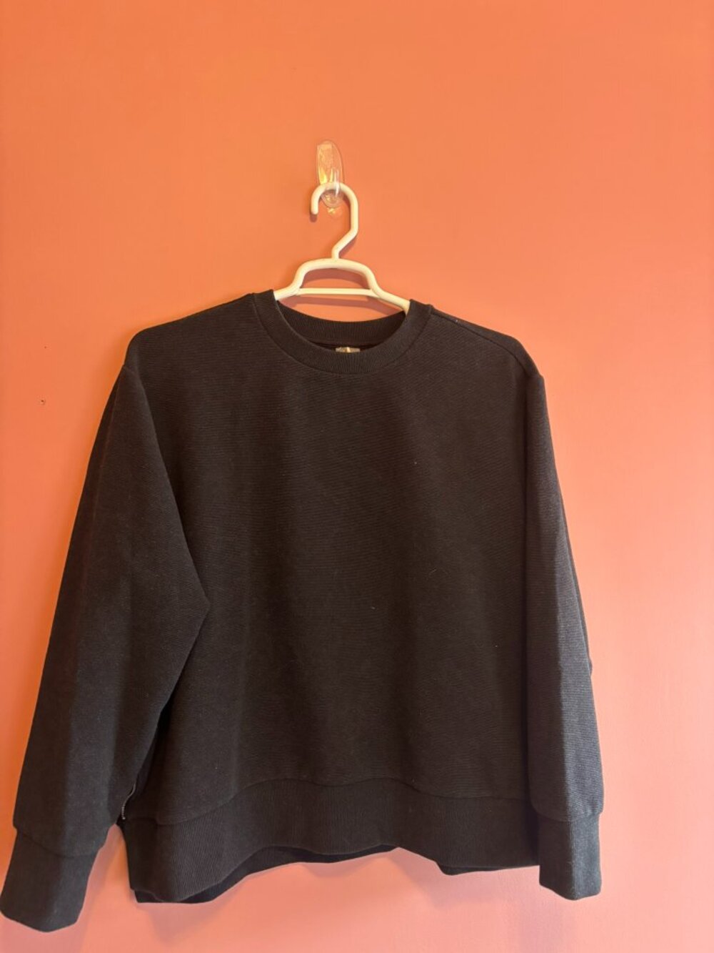 CALIA by Carrie Underwood Black Crewneck Sweatshirt